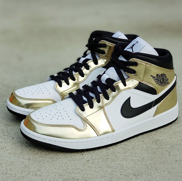 Jordan Other - Air Jordan 1 Mid OG Metallic Gold Men's Size 9 New